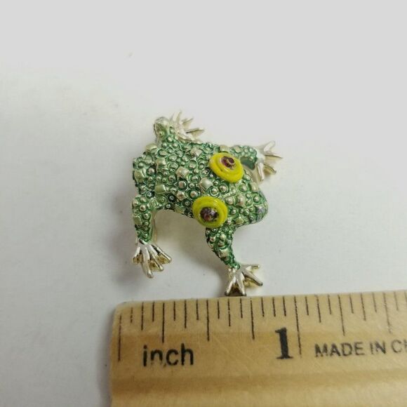 Vintage Little Green Frog Brooch, Red Rhinestone Eyes, Bumpy Texture, Estate - Picture 3 of 6
